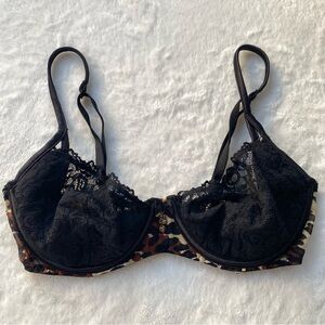 Betsey Johnson Leopard Print Bra with Lace Detail & Heart Charms Size 34C Y2K